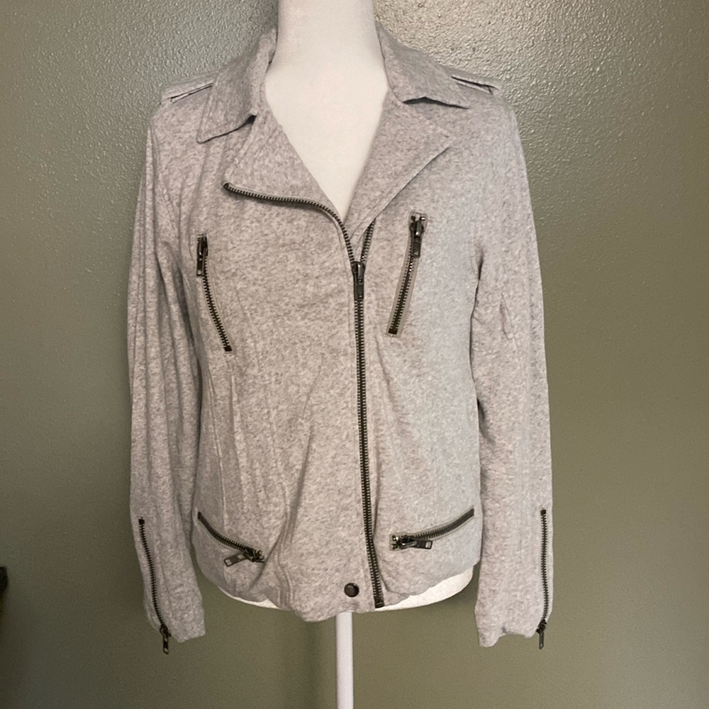 NWT: Women’s Chaser Jacket🌺